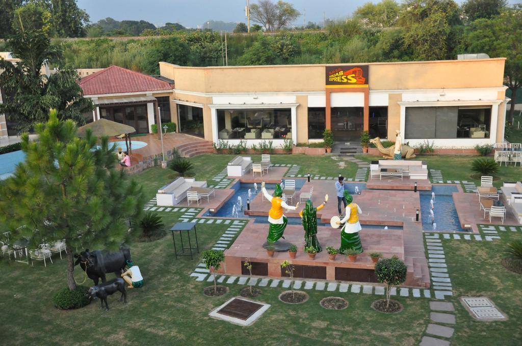 Casba A Premium Farm Retreat Bed & Breakfast Chandigarh